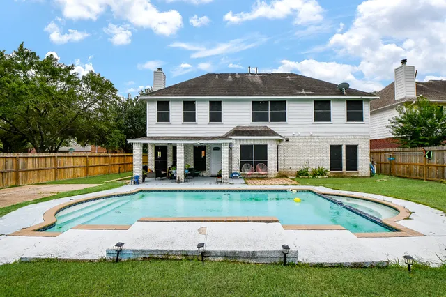 $497,900 | 3151 Mossy Elm Court, Houston, TX 77059