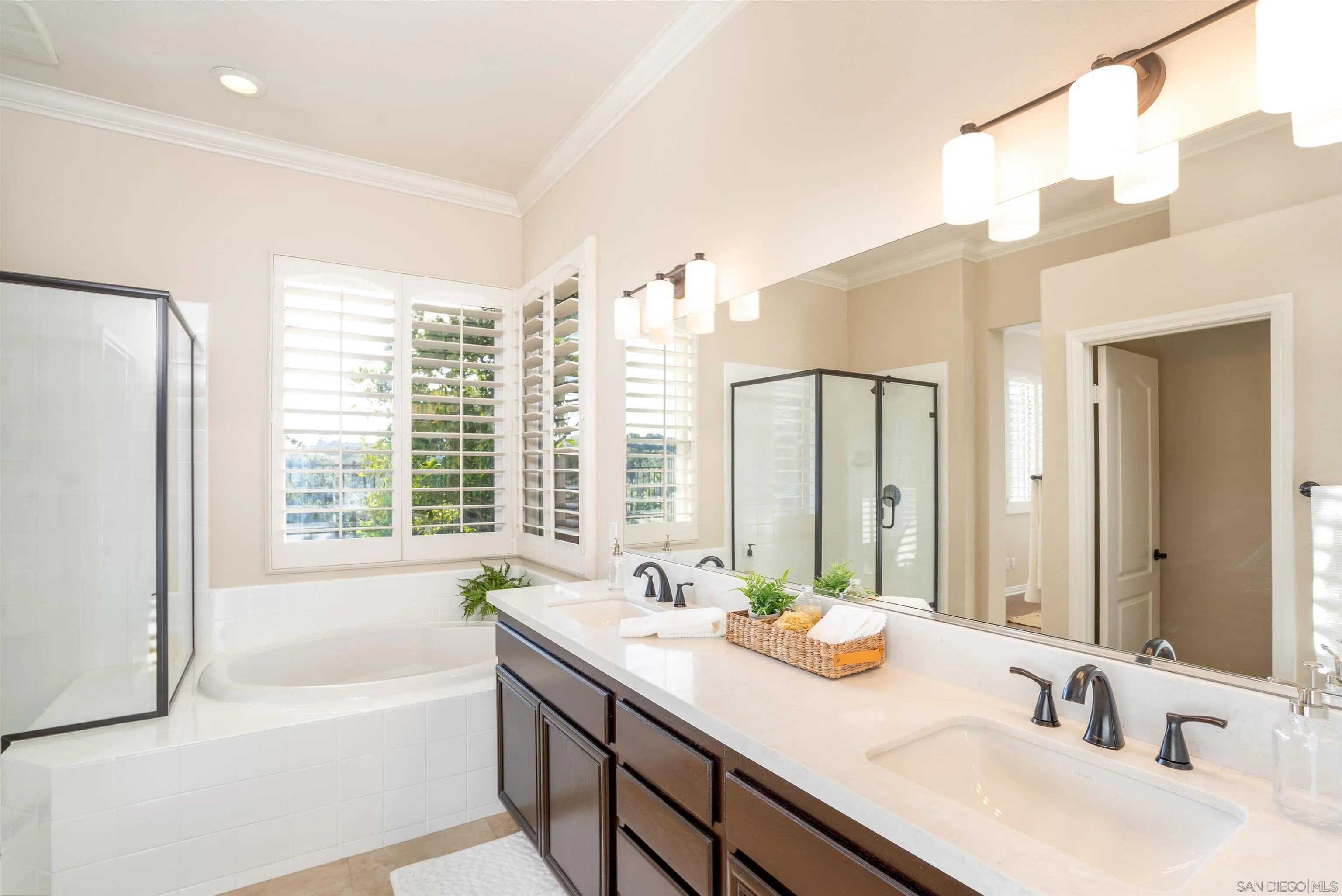 585 Inverlochy Drive Fallbrook, CA 92028 - Photo 27 of 44 Gallery Image 27