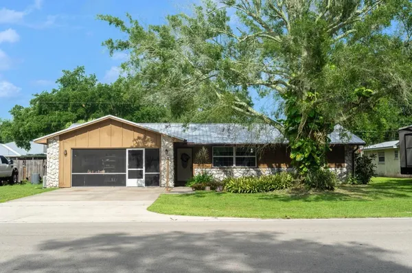 $345,000 | 1864 Southwest 24th Avenue, Okeechobee, FL 34974