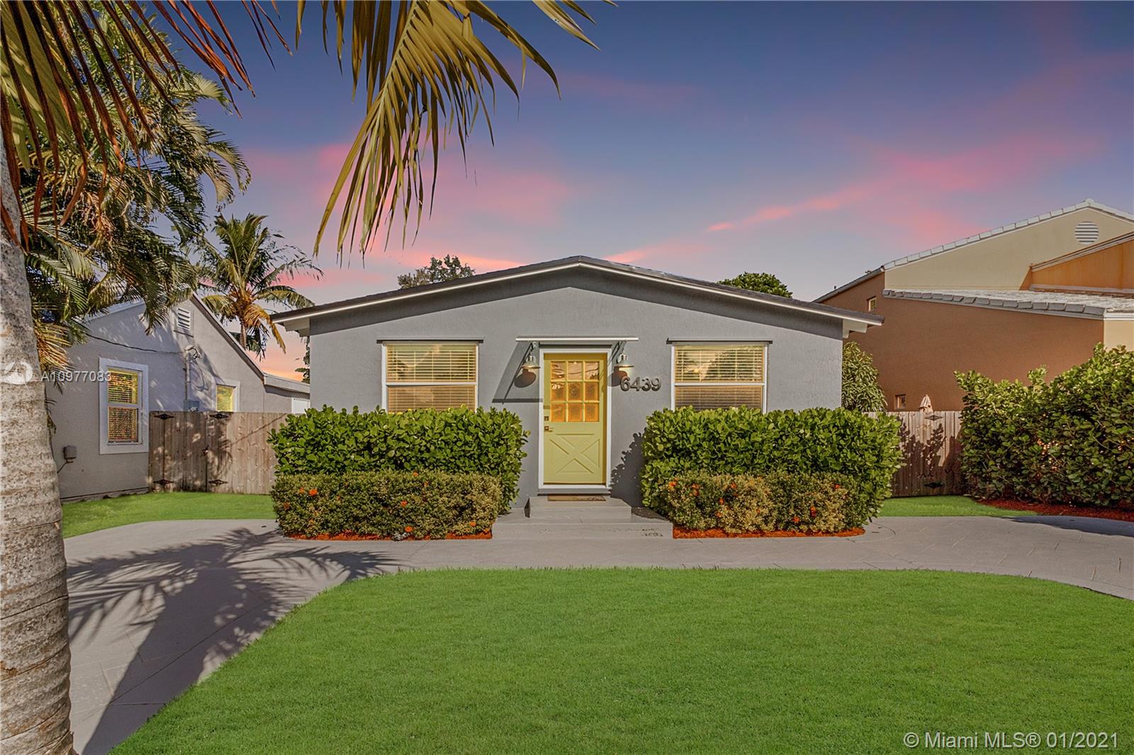 6439 Southwest 34th Street Miami, FL 33155 - Photo 1 of 21 Gallery Image 1