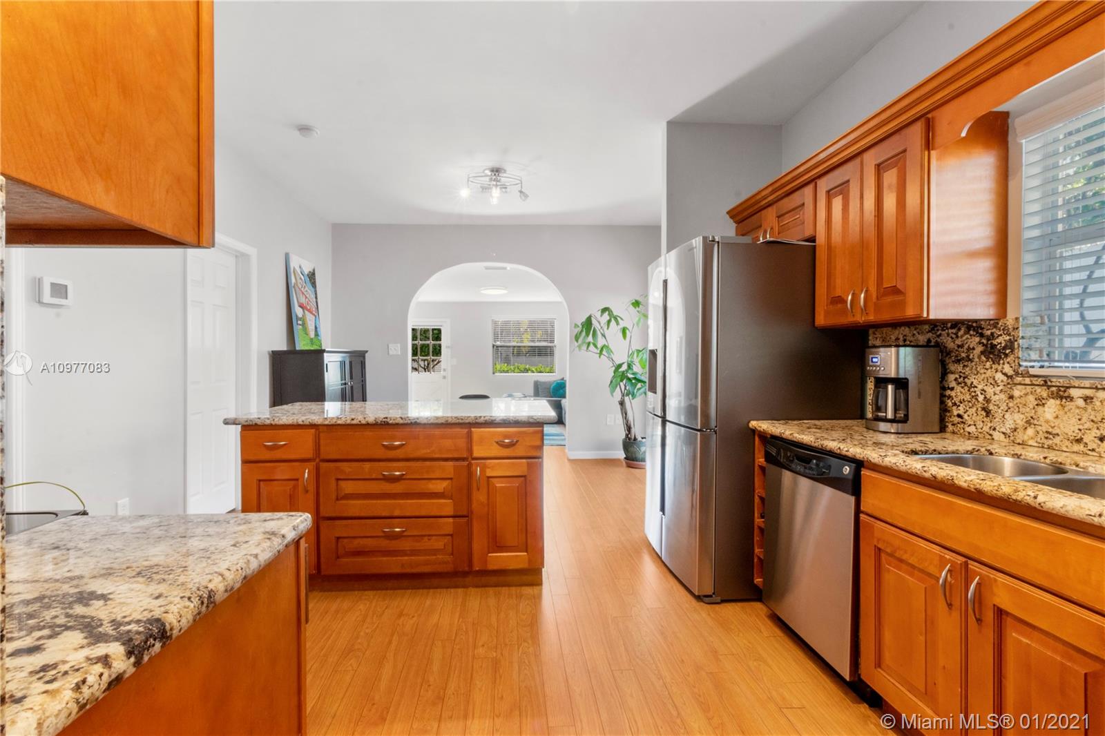 6439 Southwest 34th Street Miami, FL 33155 - Photo 11 of 21 Gallery Image 11