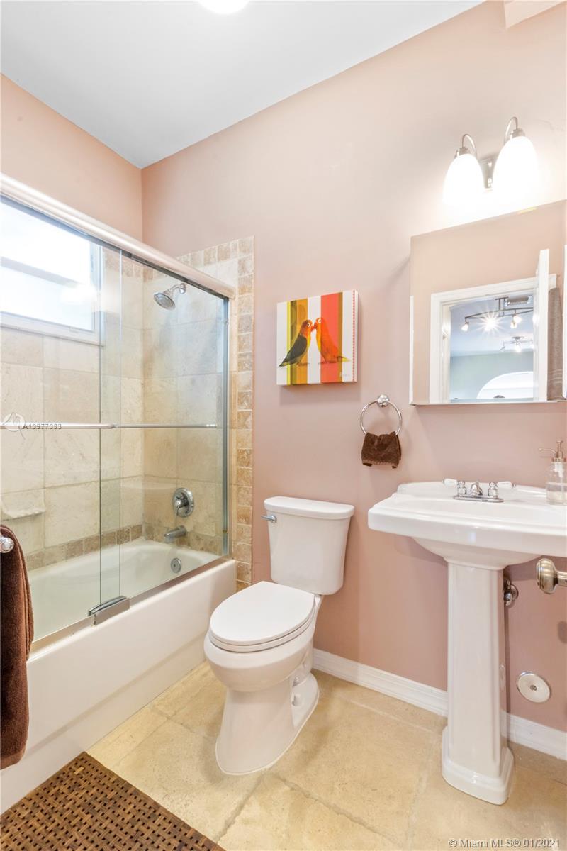 6439 Southwest 34th Street Miami, FL 33155 - Photo 14 of 21 Gallery Image 14