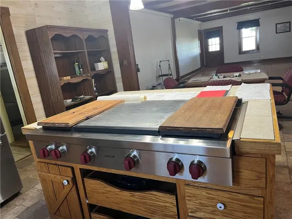 $474,999 | 17217 Ff Highway, Higginsville, MO 64037