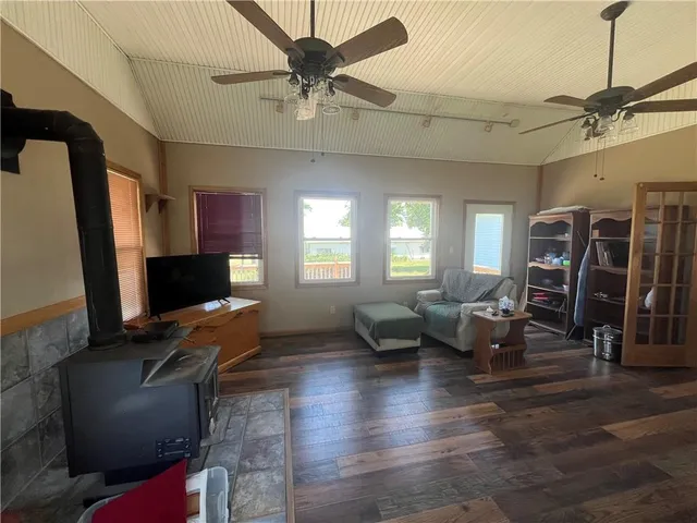 $474,999 | 17217 Ff Highway, Higginsville, MO 64037