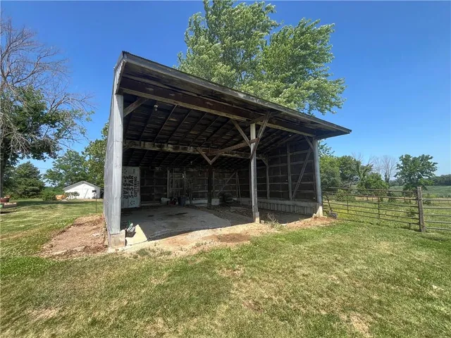 $474,999 | 17217 Ff Highway, Higginsville, MO 64037