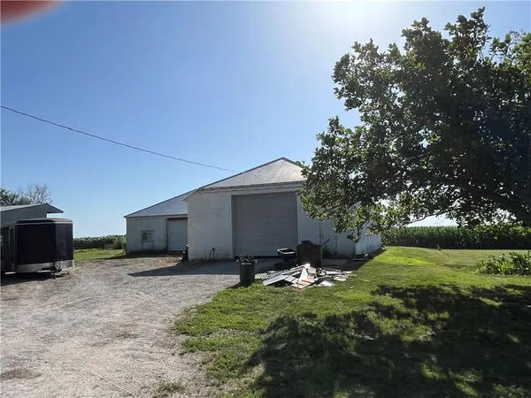 $474,999 | 17217 Ff Highway, Higginsville, MO 64037