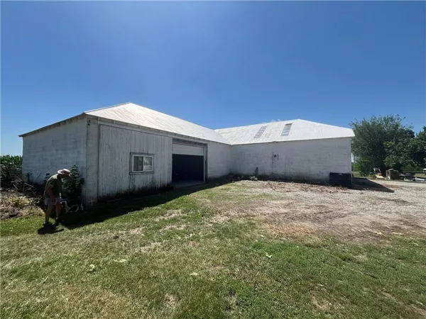 $474,999 | 17217 Ff Highway, Higginsville, MO 64037
