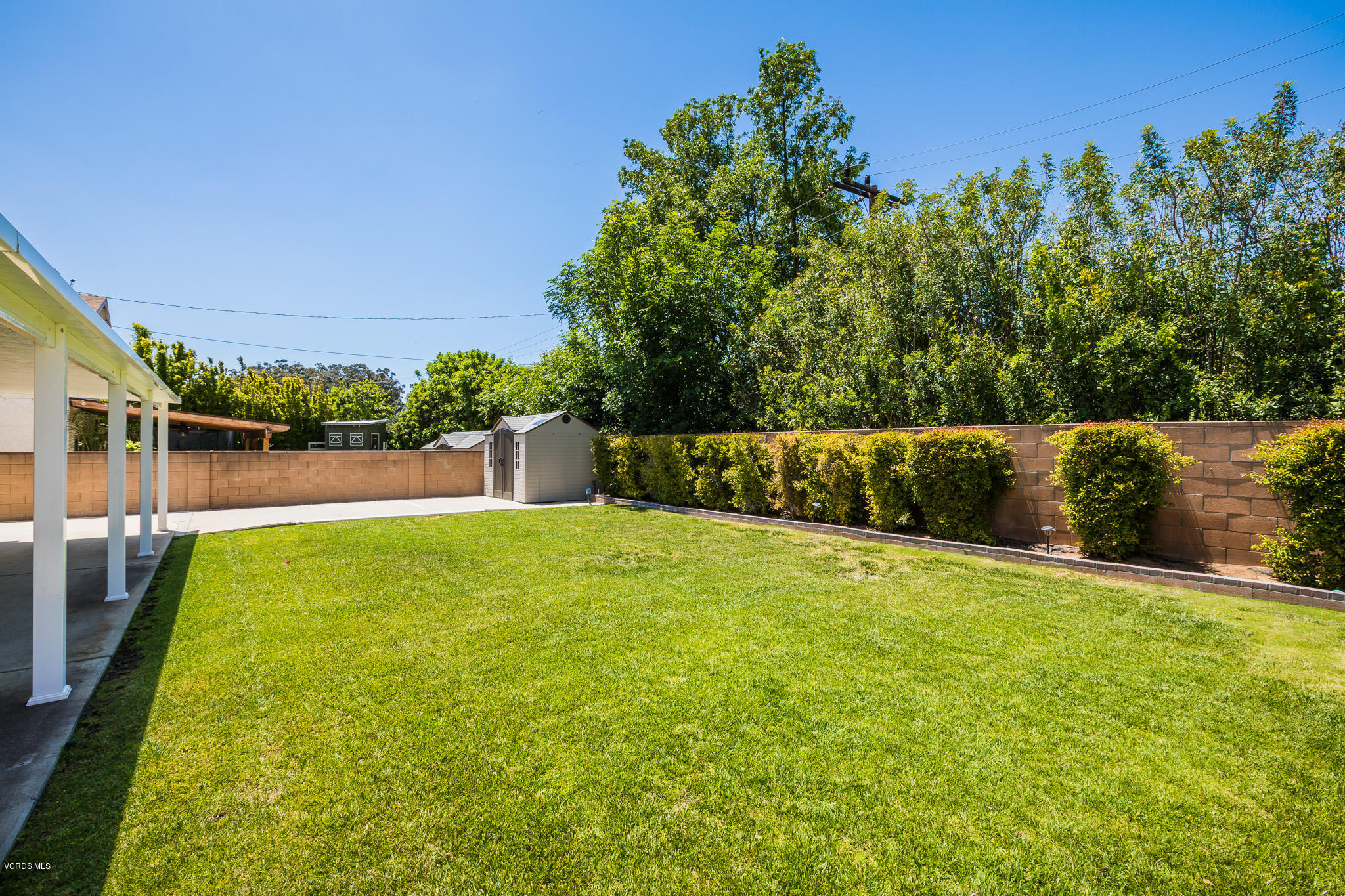 660 Appleton Road Simi Valley, CA 93065 - Photo 40 of 47 a swimming pool with an outdoor space and seating area