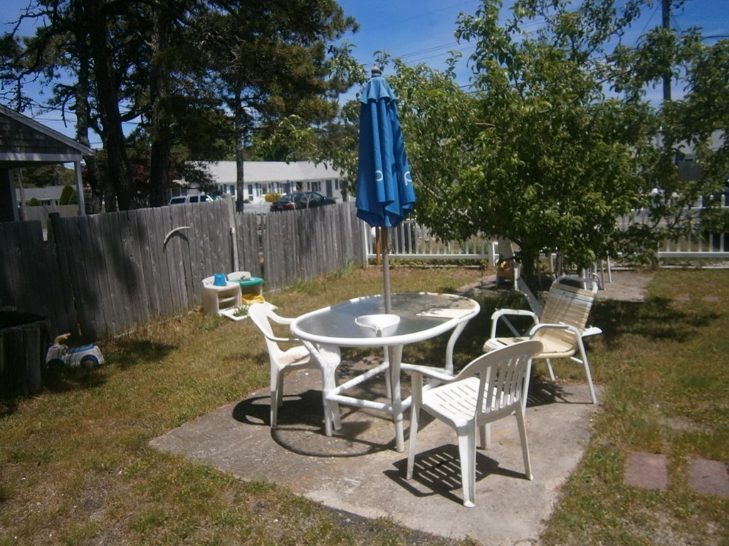 183-189 Captain Chase Road Dennis, MA 02639 - Photo 5 of 17