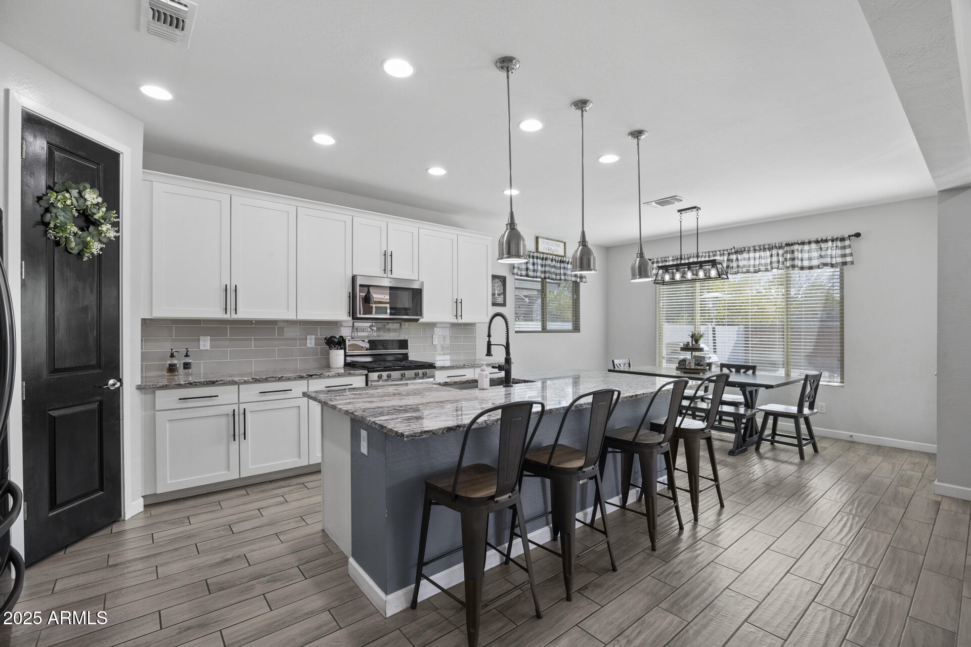 14369 West Wethersfield Road Surprise, AZ 85379 - Photo 13 of 54 1-20