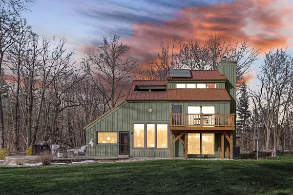$500,000 | 539 North 300 East, Valparaiso, IN 46383