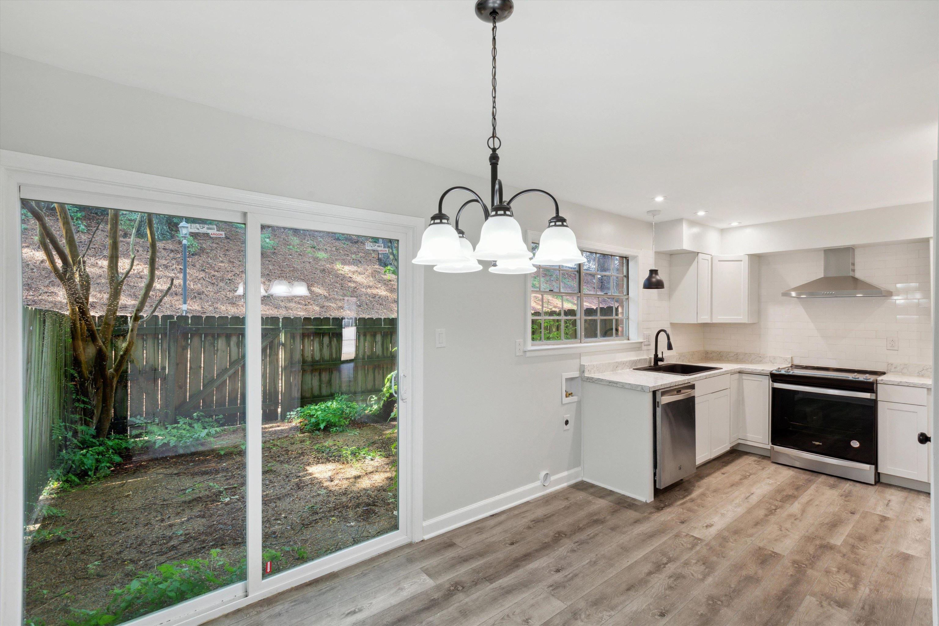 5726 Quince Road, Unit 12 Memphis, TN 38119 - Photo 11 of 28 Gallery Image 11