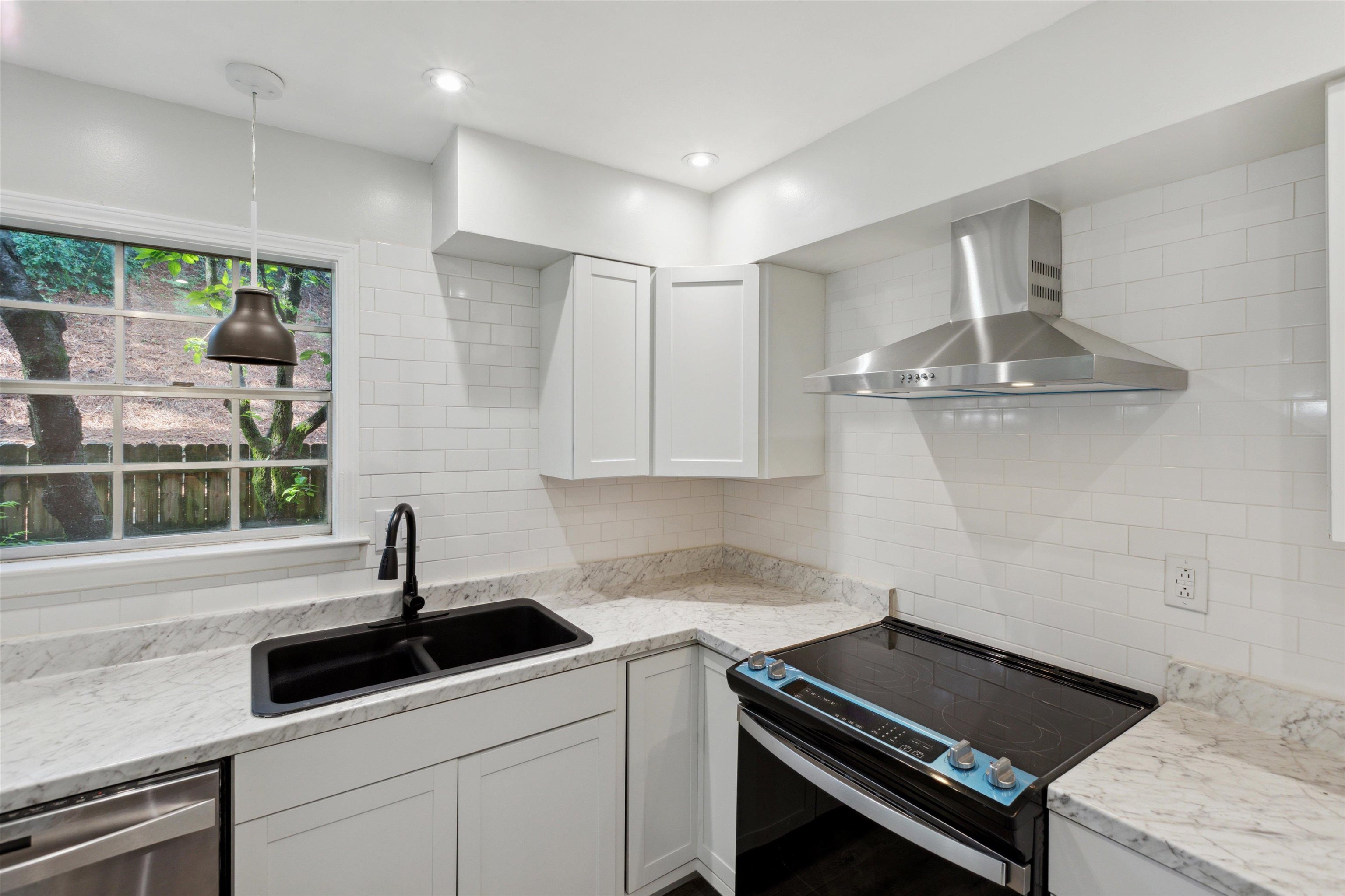 5726 Quince Road, Unit 12 Memphis, TN 38119 - Photo 8 of 28 Gallery Image 8