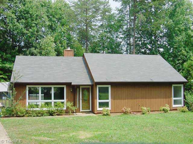 5004 Salem View Road Pfafftown, NC 27040 - Photo 1 of 2 Exterior Front.