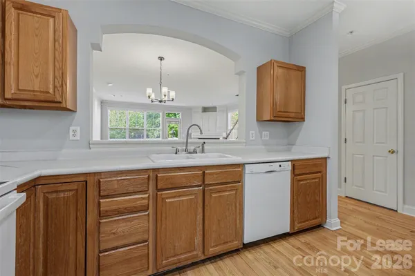 $3,400 | 841 West 4th Street, Charlotte, NC 28202