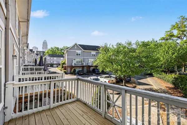 $3,400 | 841 West 4th Street, Charlotte, NC 28202