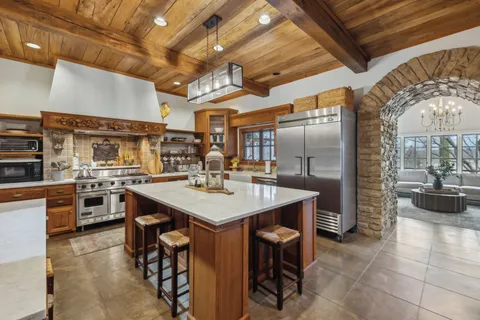 $6,199,000 | 11200 Highway 142, Stantonville, TN 38379