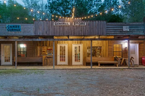 $6,199,000 | 11200 Highway 142, Stantonville, TN 38379