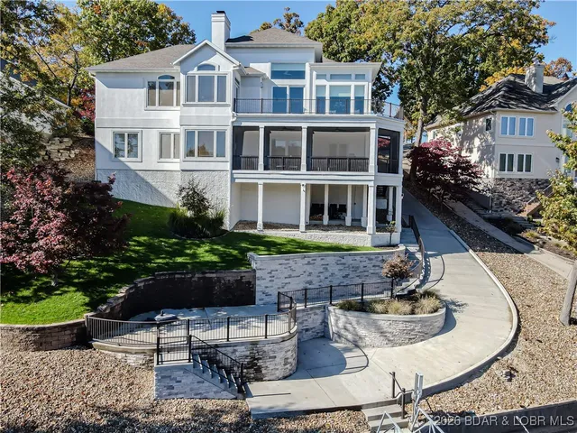 $2,350,000 | 596 Forestridge Lane, Sunrise Beach, MO 65079