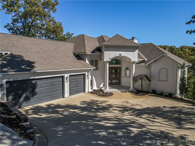 $2,350,000 | 596 Forestridge Lane, Sunrise Beach, MO 65079
