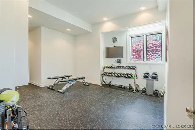 $2,350,000 | 596 Forestridge Lane, Sunrise Beach, MO 65079