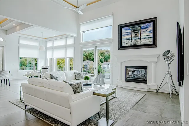 $2,350,000 | 596 Forestridge Lane, Sunrise Beach, MO 65079