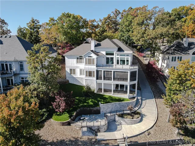 $2,350,000 | 596 Forestridge Lane, Sunrise Beach, MO 65079