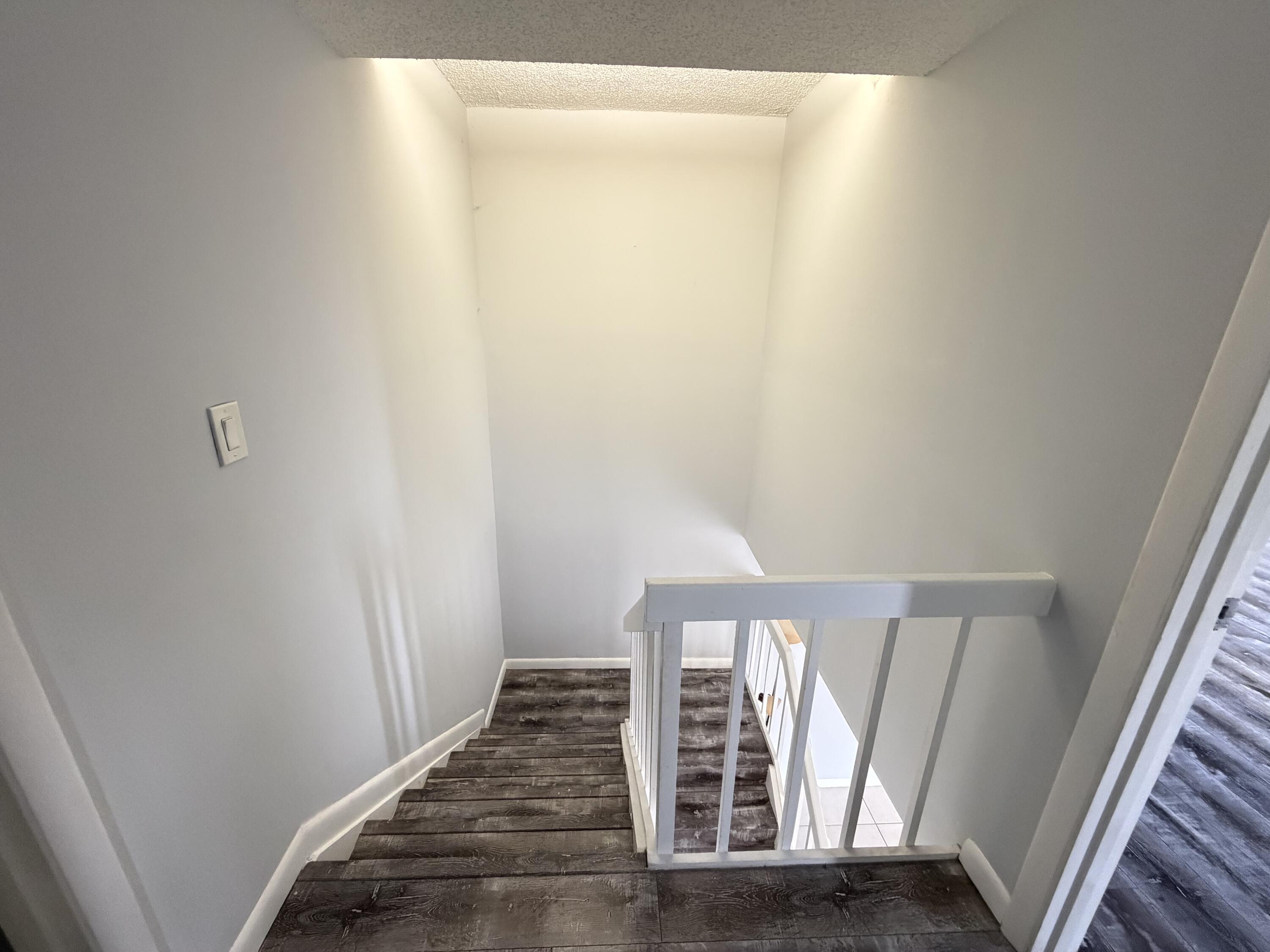 731 Springdale Circle Palm Springs, FL 33461 - Photo 20 of 33 IMG_7327