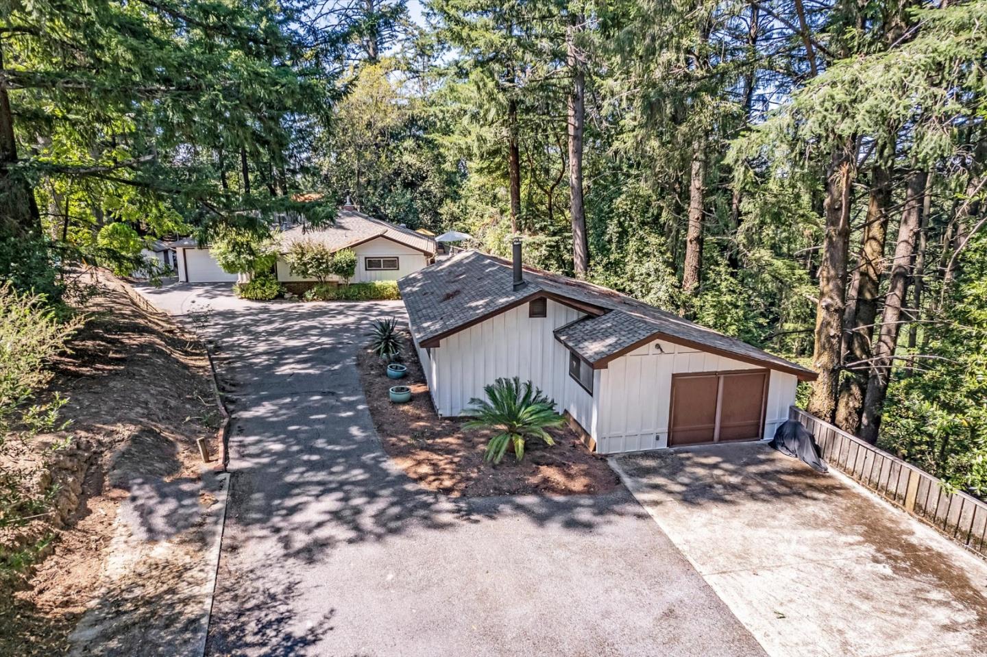 22425 Summit Road Los Gatos, CA 95033 - Photo 34 of 42 Gallery Image 34