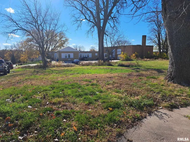 $27,900 | 2124 2nd Avenue, Port Byron, IL 61275