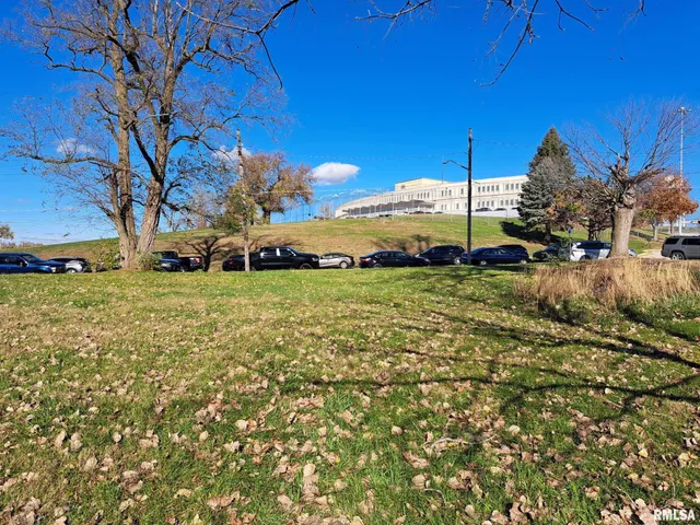 $27,900 | 2124 2nd Avenue, Port Byron, IL 61275