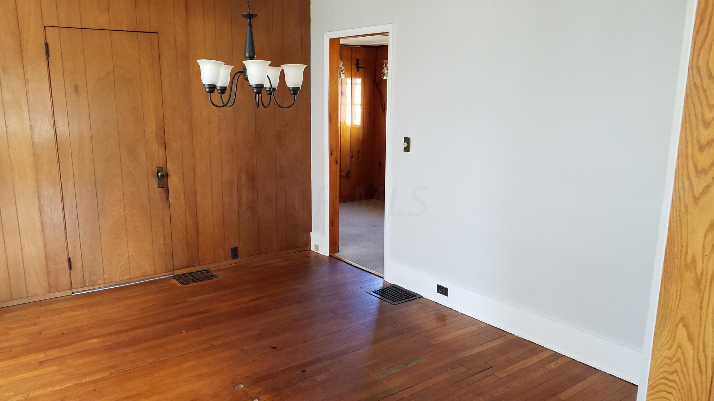 228 Rugg Avenue Newark, OH 43055 - Photo 5 of 32 Gallery Image 5