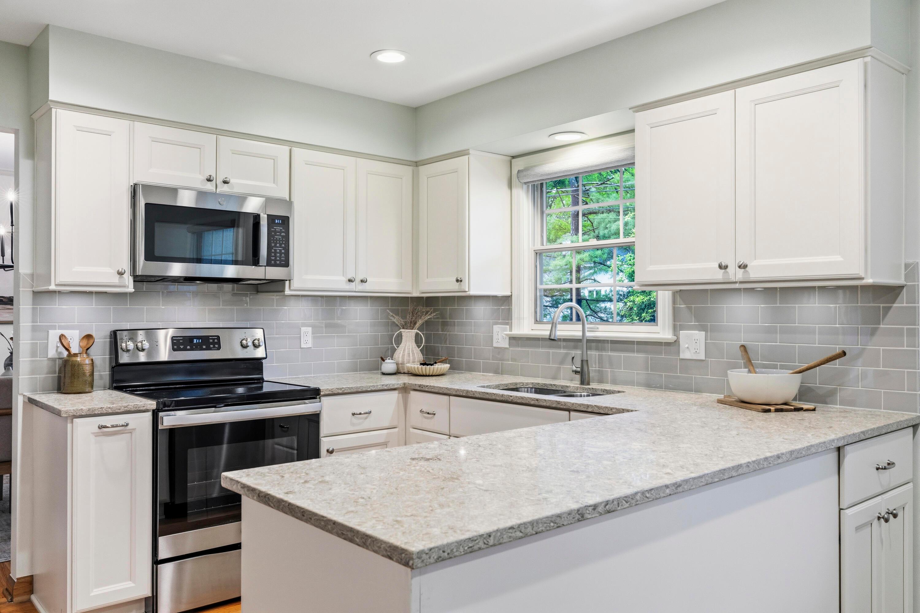 2151 Pinebrook Road Upper Arlington, OH 43220 - Photo 23 of 67