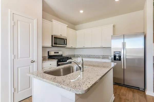 $1,945 | 405 Sunny Highlands Drive, Katy, TX 77493