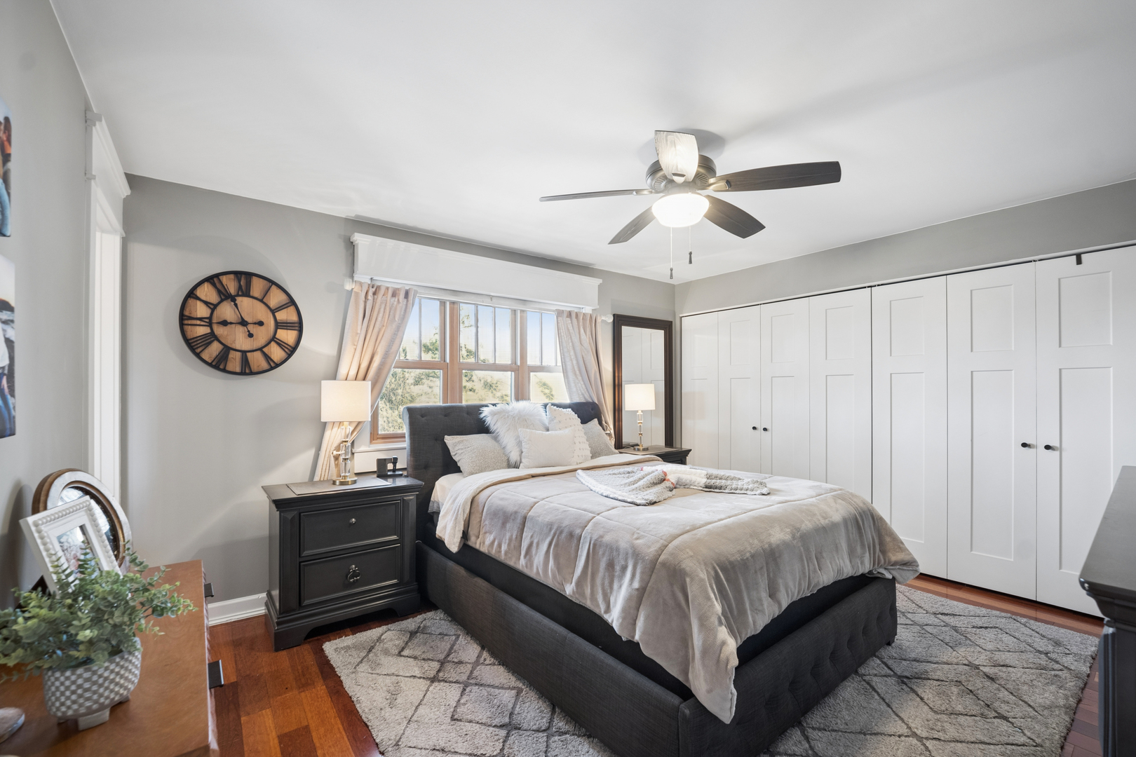 9N930 Koshare Circle Elgin, IL 60124 - Photo 14 of 52