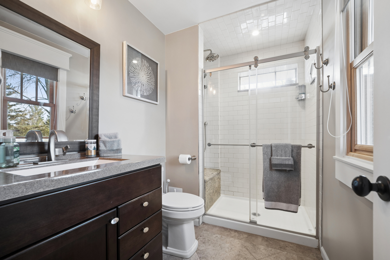 9N930 Koshare Circle Elgin, IL 60124 - Photo 15 of 52