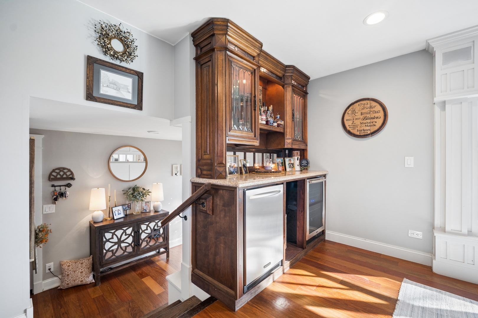 9N930 Koshare Circle Elgin, IL 60124 - Photo 7 of 52