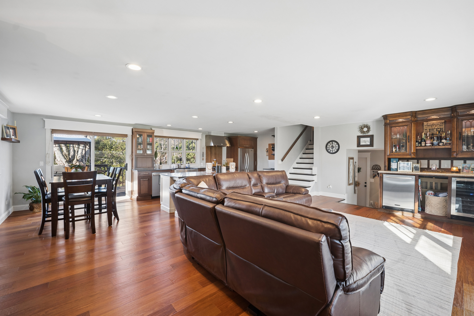 9N930 Koshare Circle Elgin, IL 60124 - Photo 8 of 52