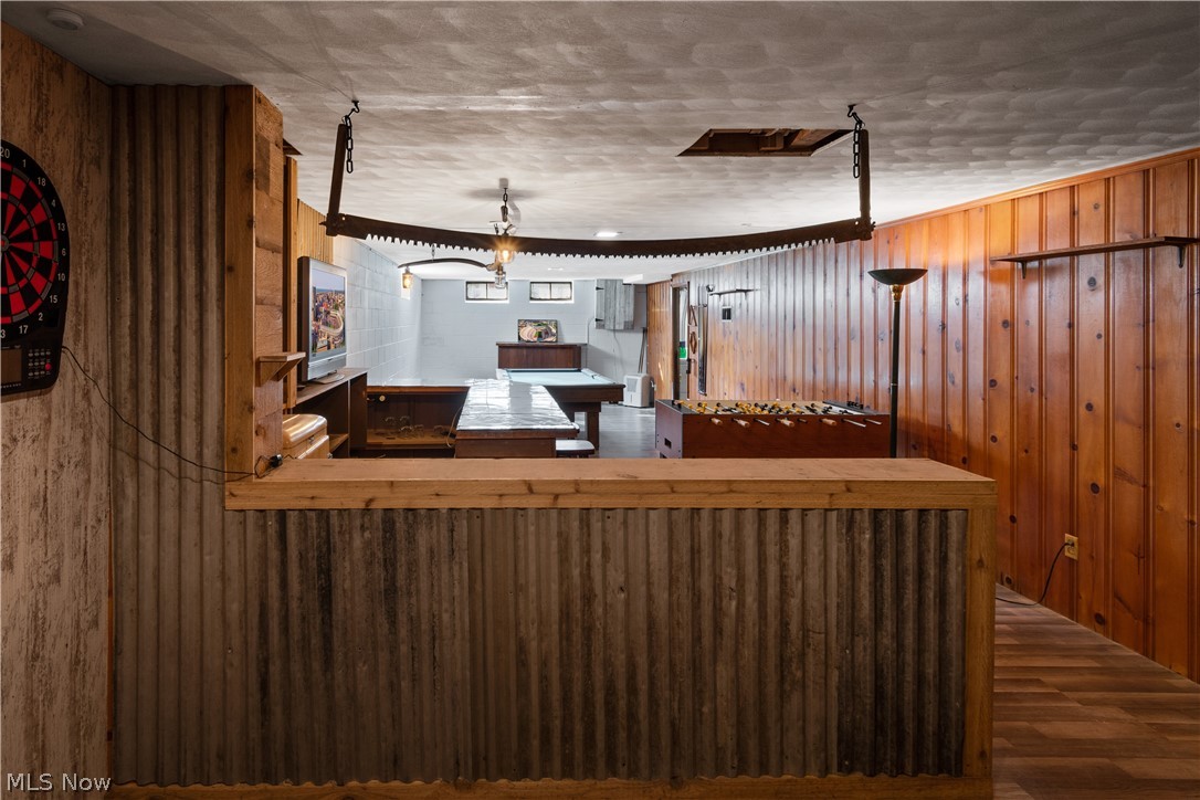 870 Mills Road Wadsworth, OH 44281 - Photo 17 of 33 Custom Bar