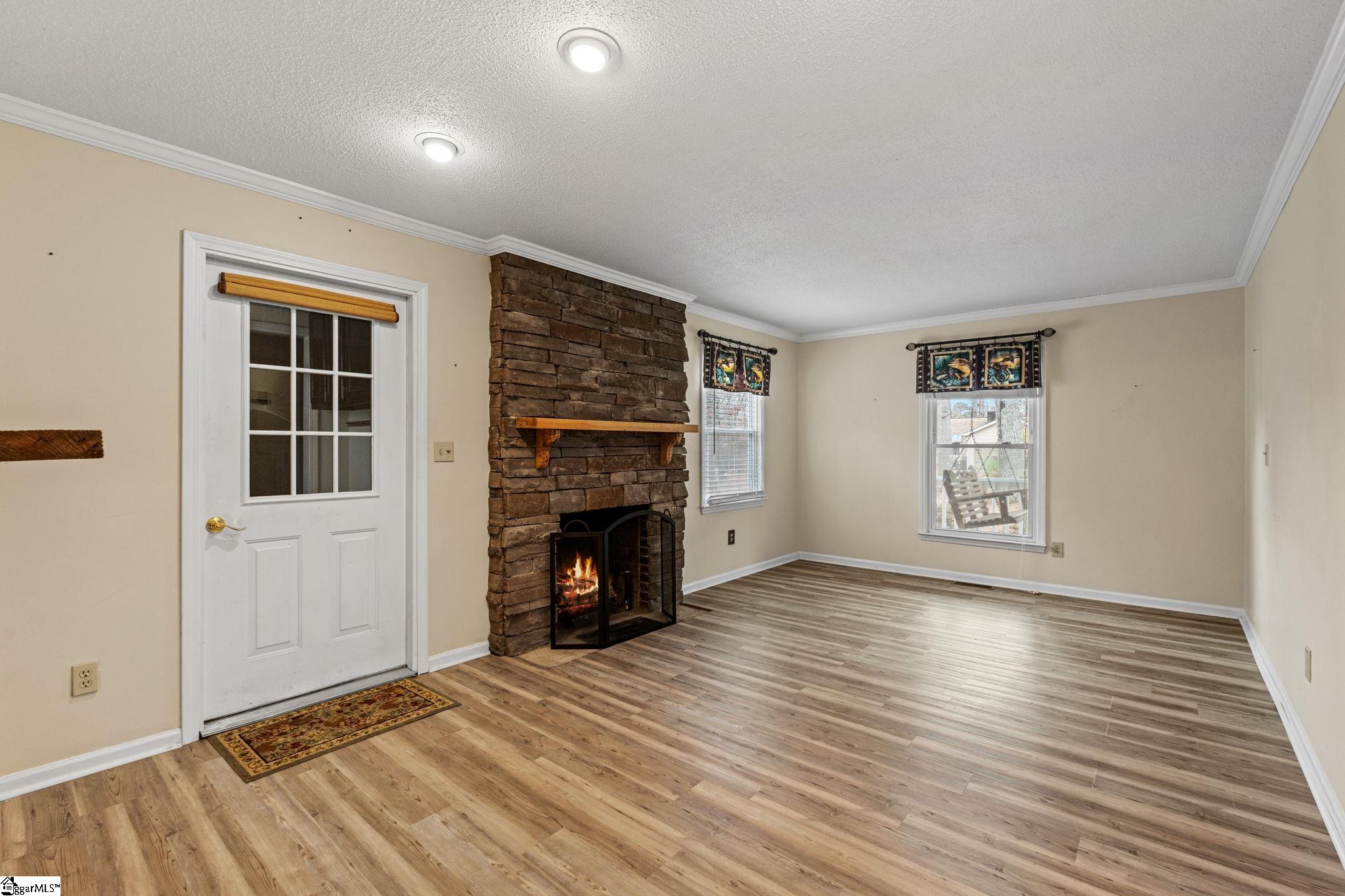 108 Setters Court Mauldin, SC 29662 - Photo 5 of 35