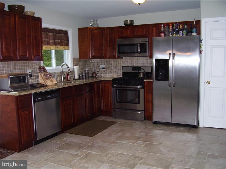 6 Malaga Road Williamstown, NJ 08094 - Photo 3 of 9 Kitchen