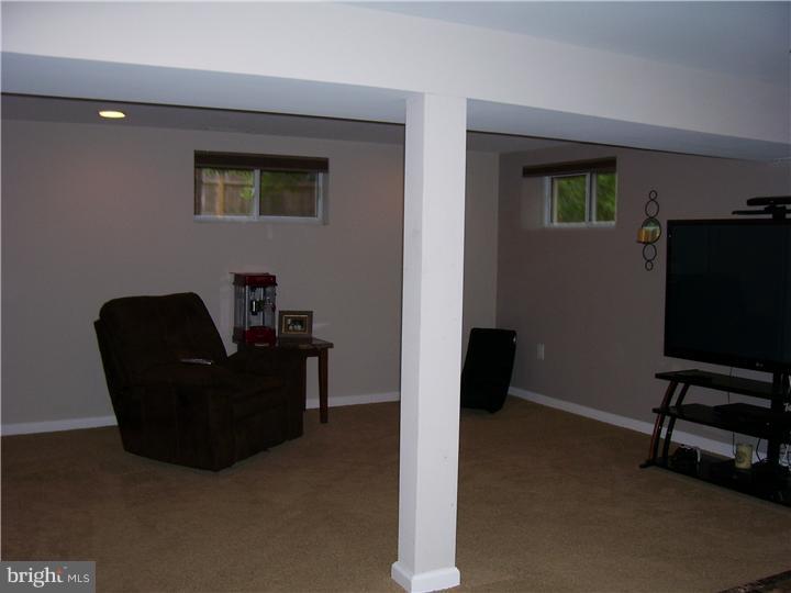 6 Malaga Road Williamstown, NJ 08094 - Photo 6 of 9 Family Room