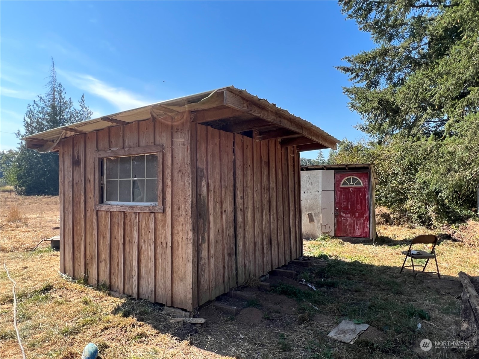 226 Limmer Road Winlock, WA 98596 - Photo 20 of 32 a view of a house with a small yard