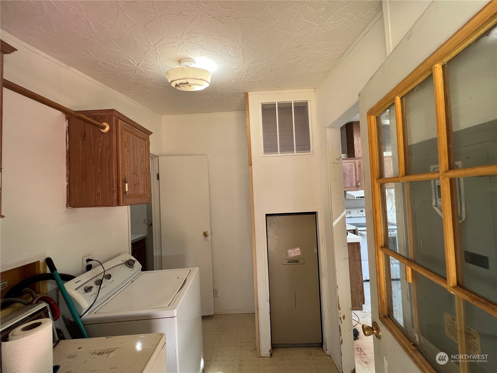 226 Limmer Road Winlock, WA 98596 - Photo 3 of 32 a room with storage and utility