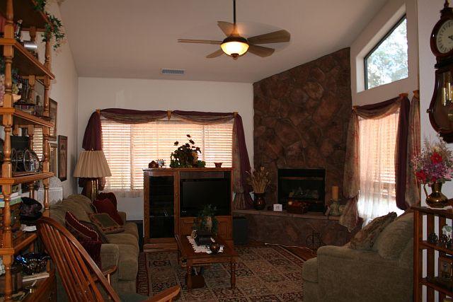 Living room 2