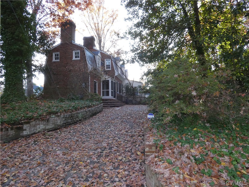 1105 Overbrook Road Petersburg, VA 23805 - Photo 4 of 40 Gallery Image 4
