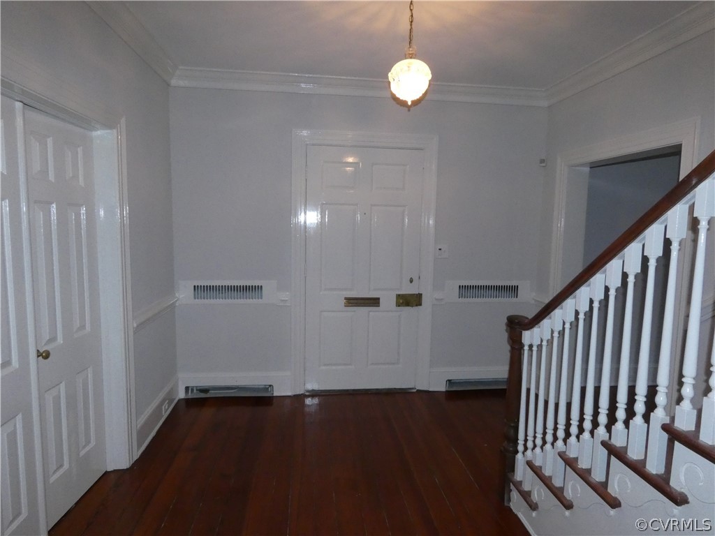 1105 Overbrook Road Petersburg, VA 23805 - Photo 5 of 40 Gallery Image 5