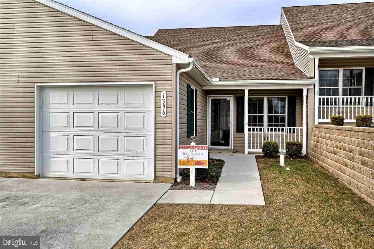 1382 Pleasant View Drive Spring Grove, PA 17362 - Photo 1 of 10 Gallery Image 1