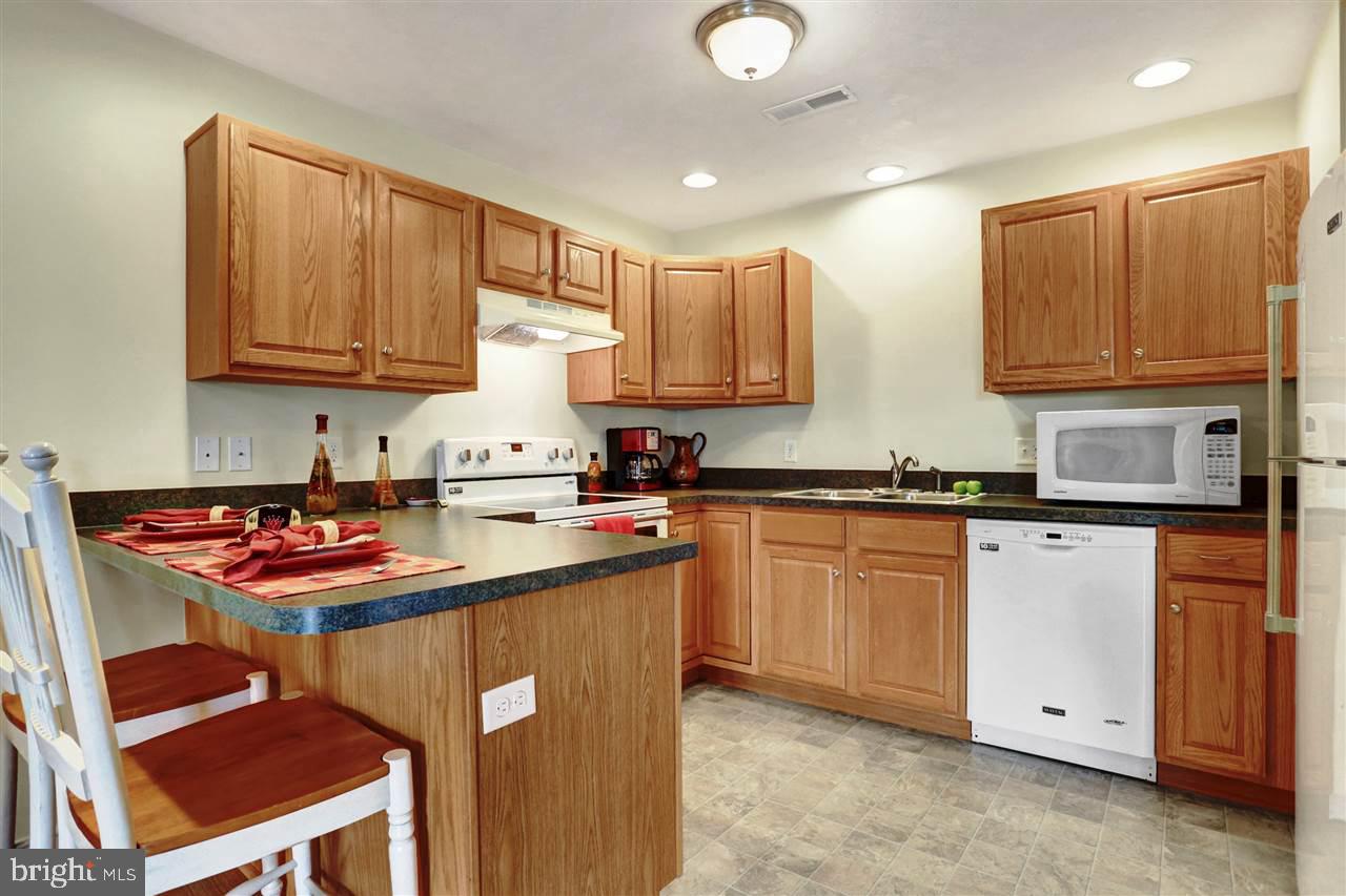 1382 Pleasant View Drive Spring Grove, PA 17362 - Photo 5 of 10 Gallery Image 5