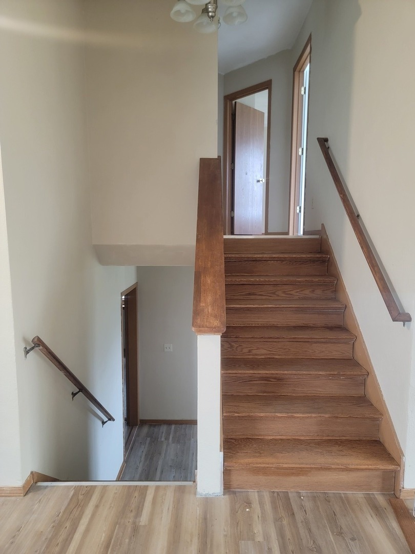 614 Bayfield Road Rockton, IL 61072 - Photo 7 of 42 a view of entryway